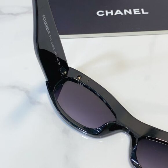 Authentic & Rare Vintage Coco Chanel Sunglasses Black